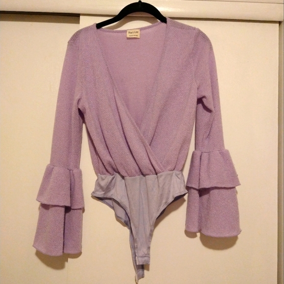 Peach love surplice ruffle bell sleeve bodysuit - Picture 2 of 7